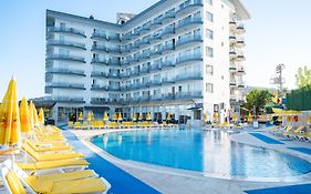 Arora Hotel
